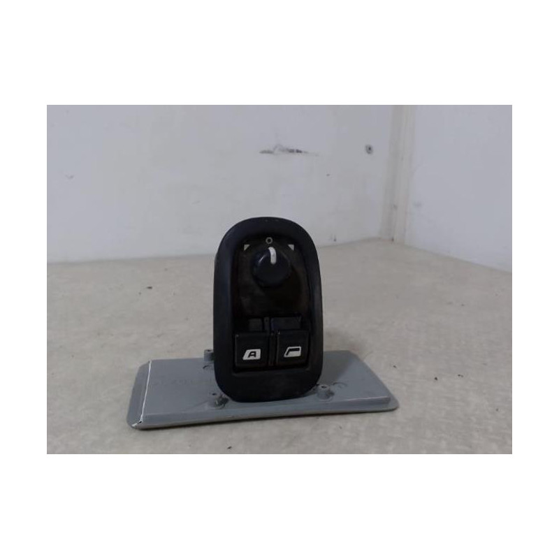 Interrupteur de leve vitre avant gauche PEUGEOT 306 PHASE 2 d’occasion