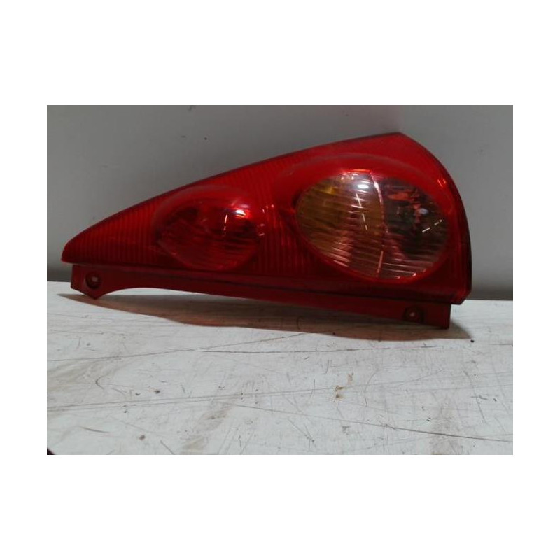Feu arriere principal droit (feux) PEUGEOT 107 PHASE 1 d’occasion
