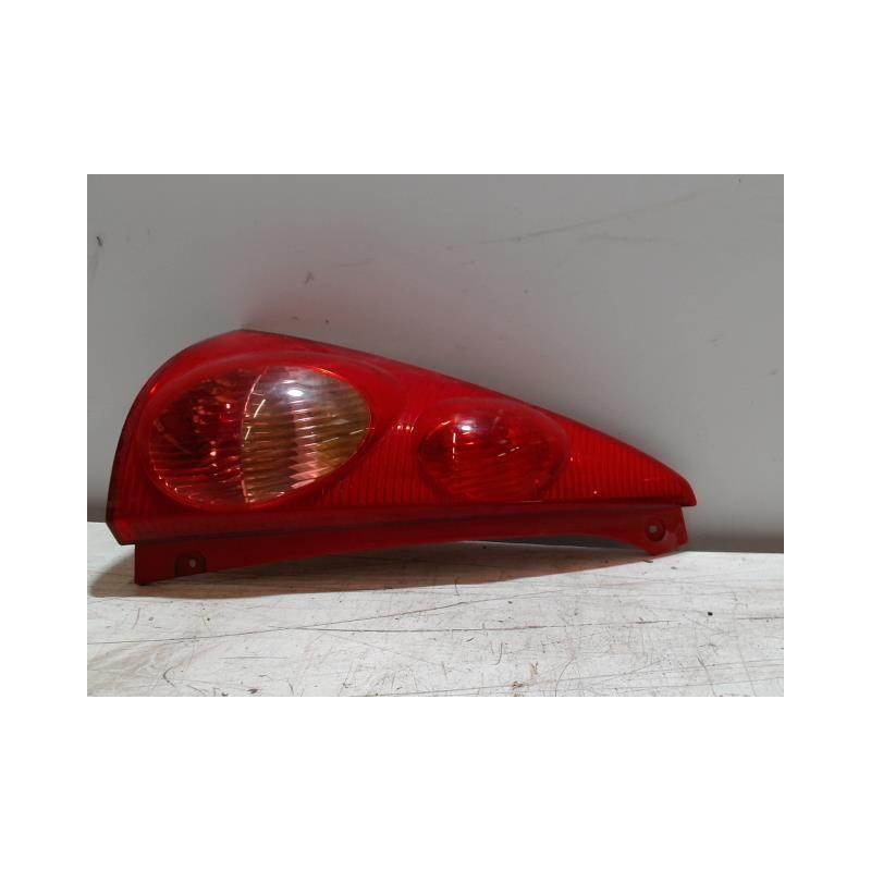 Feu arriere principal gauche (feux) PEUGEOT 107 PHASE 1 d’occasion