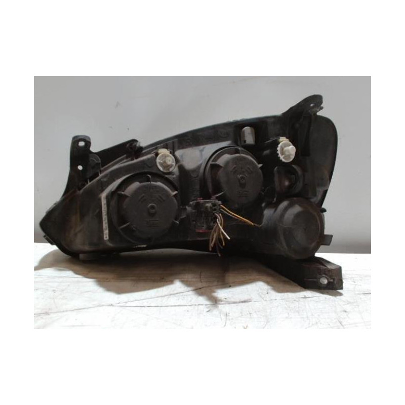 Optique avant principal droit (feux)(phare) OPEL CORSA C PHASE 1 d’occasion