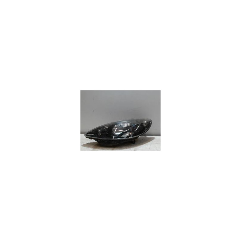 Optique avant principal gauche (feux)(phare) PEUGEOT 1007 d’occasion