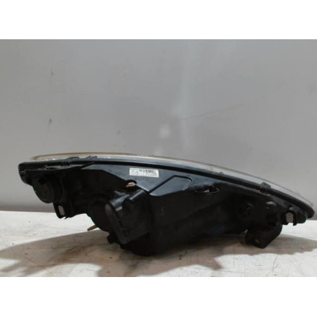 Optique avant principal gauche (feux)(phare) PEUGEOT 1007 d’occasion