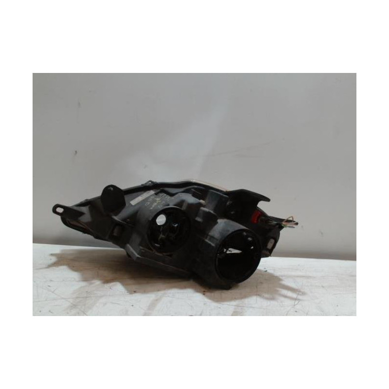 Optique avant principal droit (feux)(phare) CITROEN C8 d’occasion
