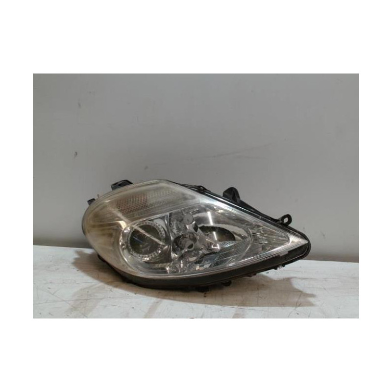 Optique avant principal droit (feux)(phare) CITROEN C8 d’occasion