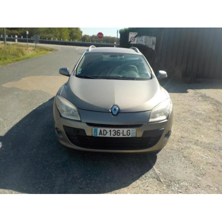 Feu arriere principal droit (feux) RENAULT MEGANE 3 PHASE 1 BREAK d’occasion