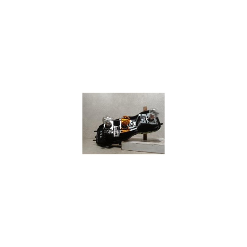 Platine feu arriere gauche RENAULT SCENIC 2 PHASE 2 d’occasion