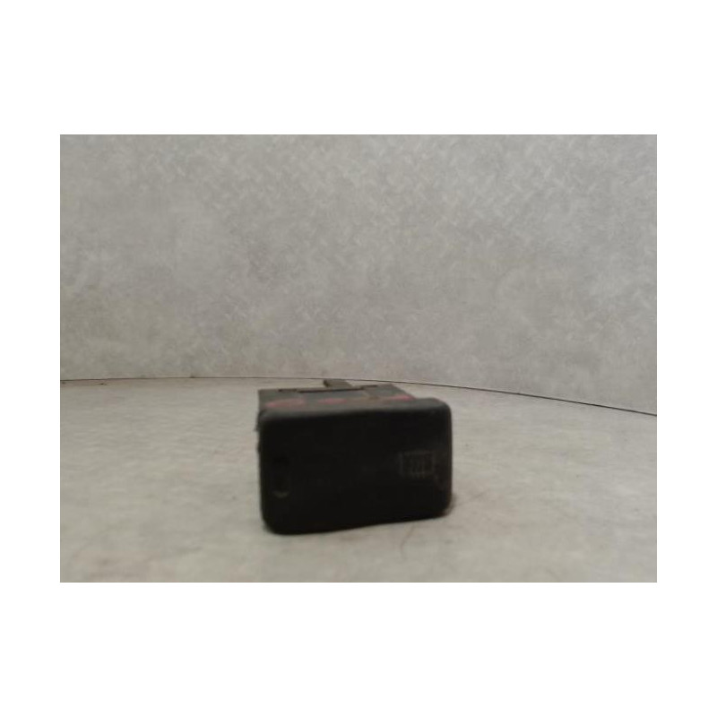 Bouton/Interrupteur VOLKSWAGEN POLO 3 PHASE 1 d’occasion