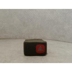 Bouton de warning VOLKSWAGEN POLO 3 PHASE 1 d’occasion