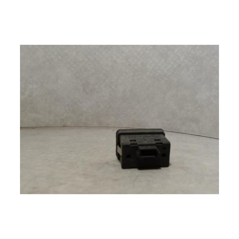 Interrupteur de leve vitre arriere gauche BMW SERIE 5 E39 PHASE 1 d’occasion