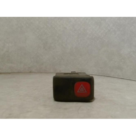 Bouton de warning VOLKSWAGEN POLO 3 PHASE 1 d’occasion