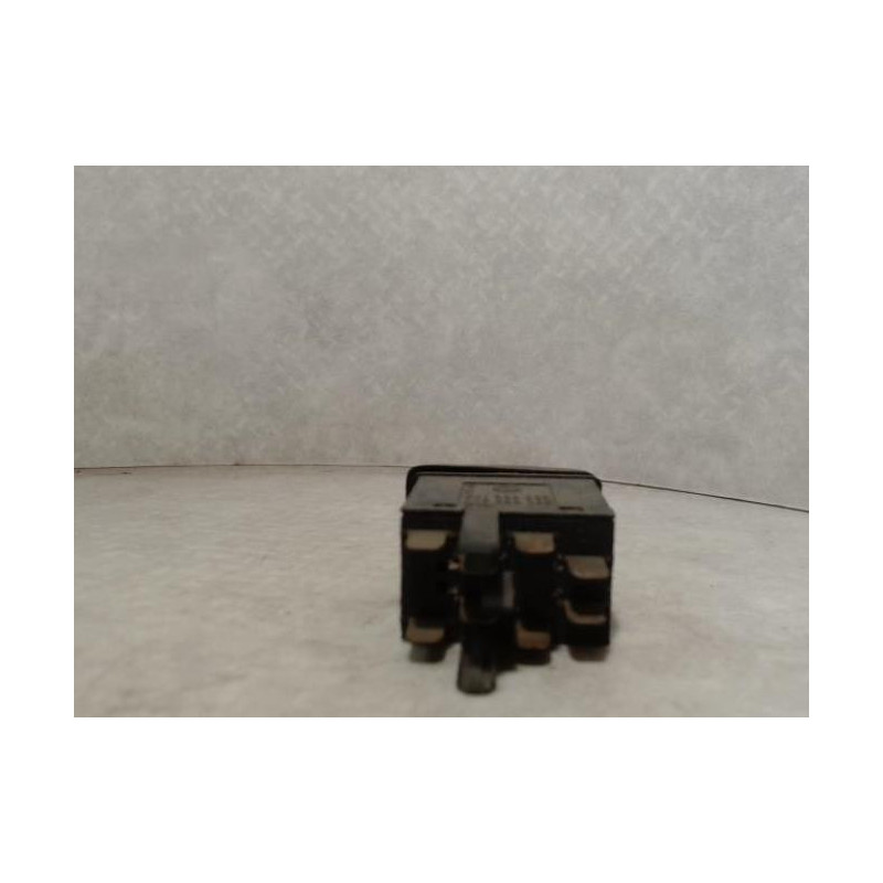 Bouton de warning VOLKSWAGEN POLO 3 PHASE 1 d’occasion
