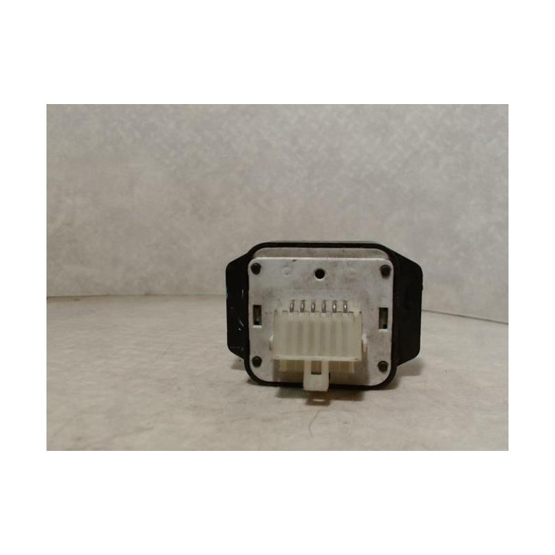 Interrupteur de leve vitre avant gauche FIAT TIPO 1 PHASE 1 d’occasion