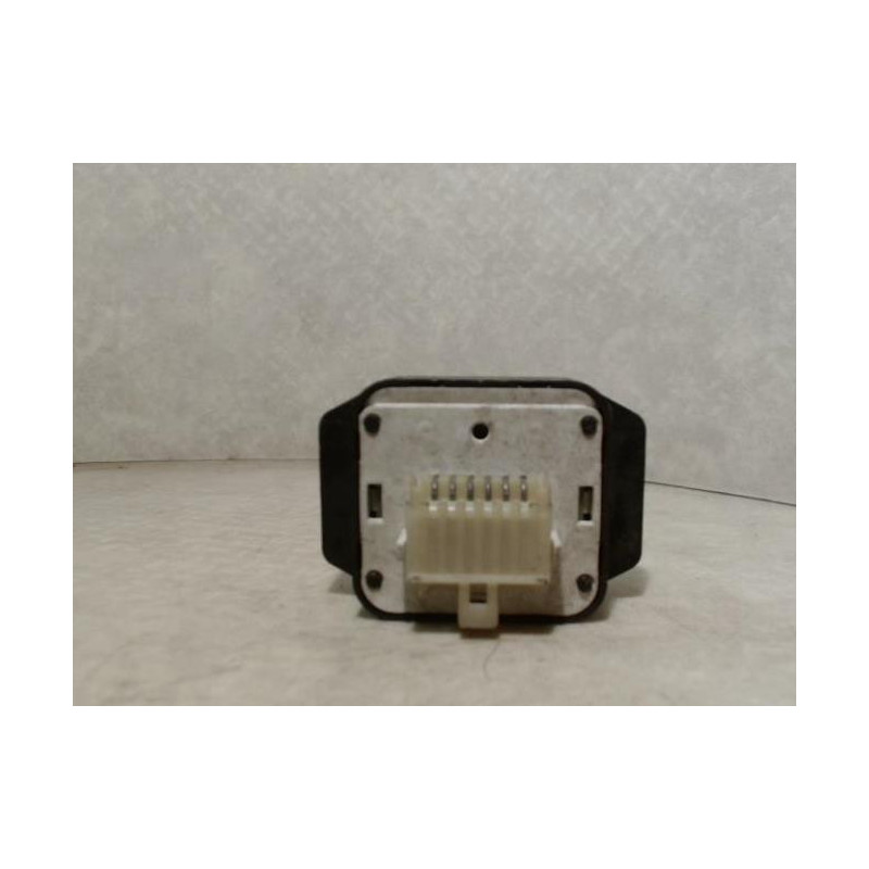 Interrupteur de leve vitre avant gauche FIAT TIPO 1 PHASE 1 d’occasion