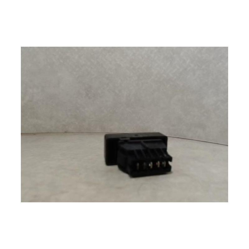 Bouton/Interrupteur RENAULT R19 PHASE 1 d’occasion