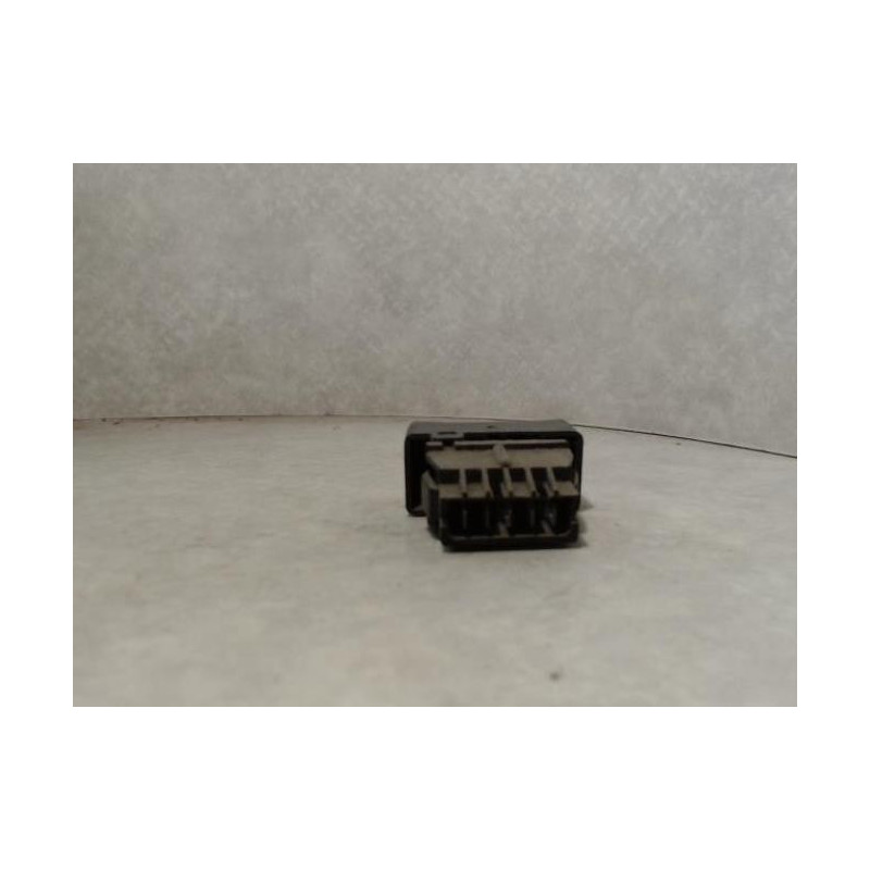 Bouton/Interrupteur RENAULT R25 PHASE 1 d’occasion