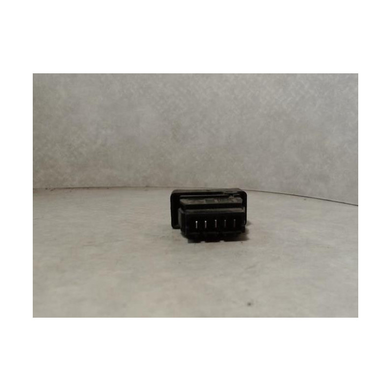 Bouton/Interrupteur RENAULT R25 PHASE 1 d’occasion
