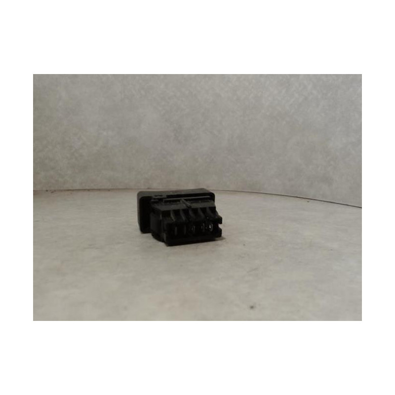Bouton/Interrupteur RENAULT R25 PHASE 1 d’occasion