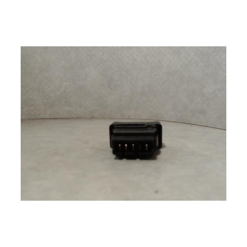 Bouton/Interrupteur RENAULT R25 PHASE 2 d’occasion