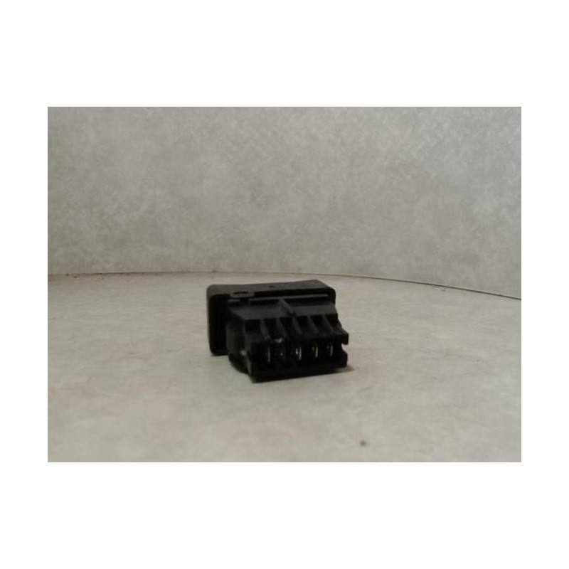 Bouton/Interrupteur RENAULT R25 PHASE 1 d’occasion