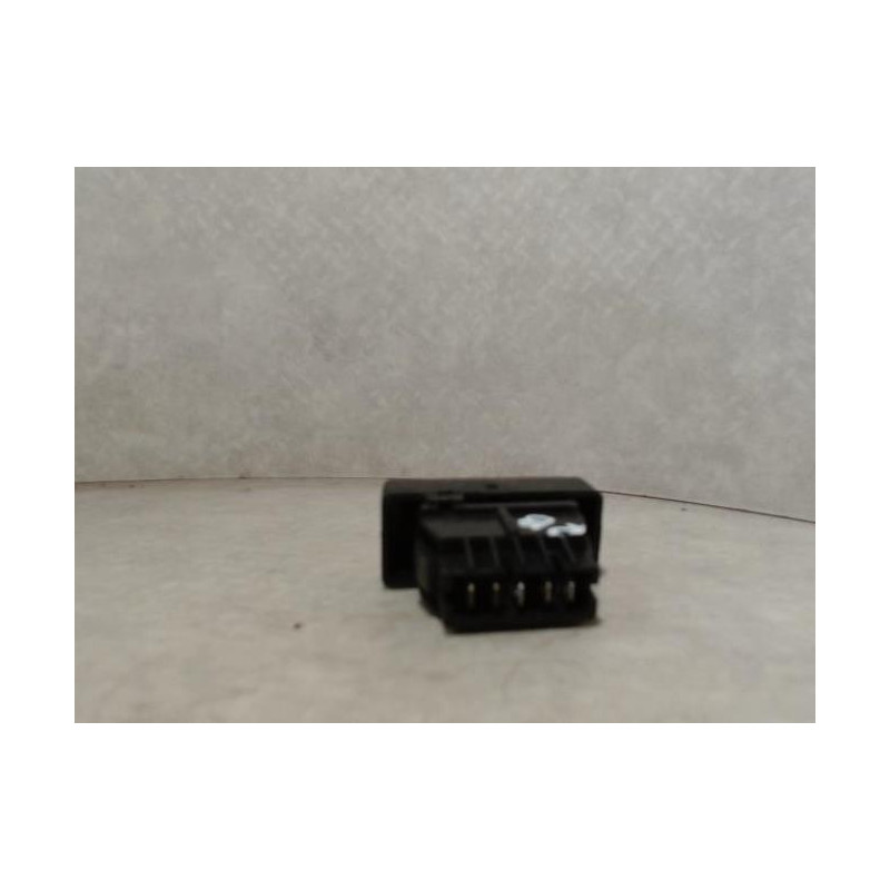 Bouton/Interrupteur RENAULT R19 PHASE 1 d’occasion