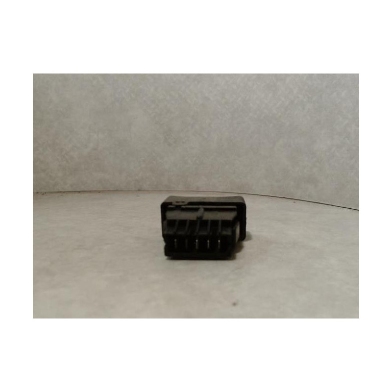 Bouton/Interrupteur RENAULT R25 PHASE 1 d’occasion