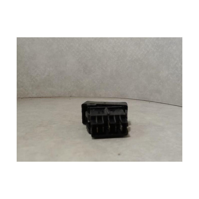 Bouton/Interrupteur RENAULT R25 PHASE 1 d’occasion