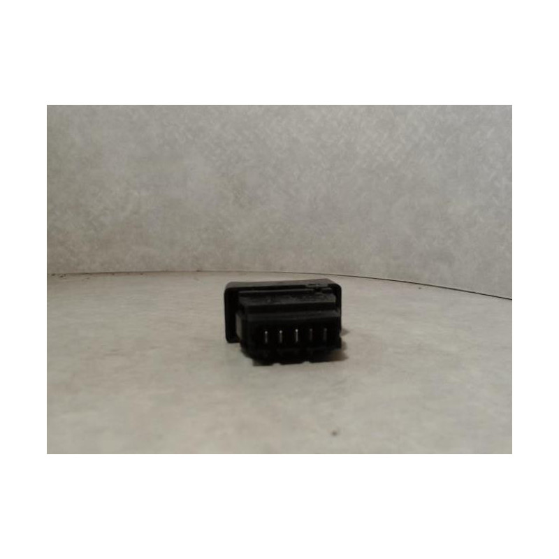 Bouton/Interrupteur RENAULT R25 PHASE 2 d’occasion