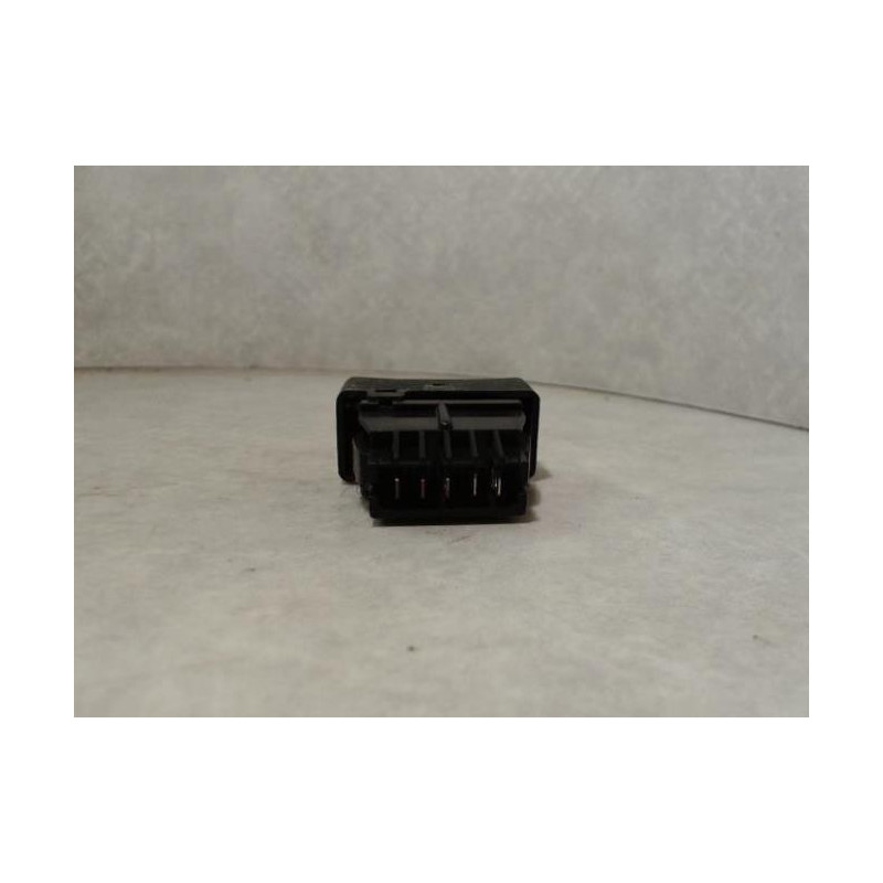 Bouton/Interrupteur RENAULT R19 PHASE 2 d’occasion