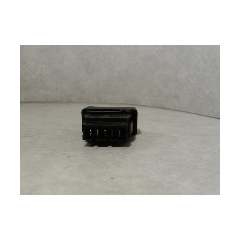 Bouton/Interrupteur RENAULT R19 PHASE 2 d’occasion