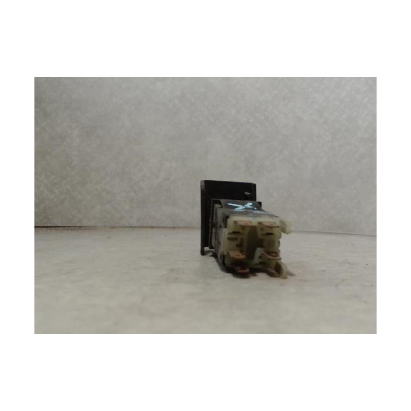 Bouton/Interrupteur CITROEN AX PHASE 1 d’occasion