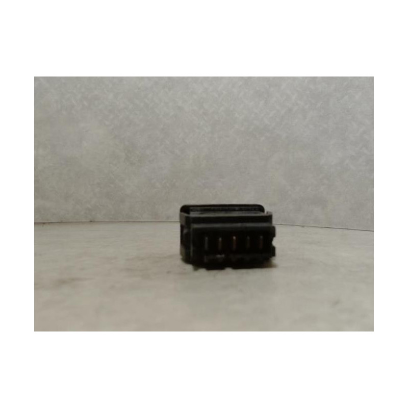 Bouton/Interrupteur RENAULT R25 PHASE 2 d’occasion