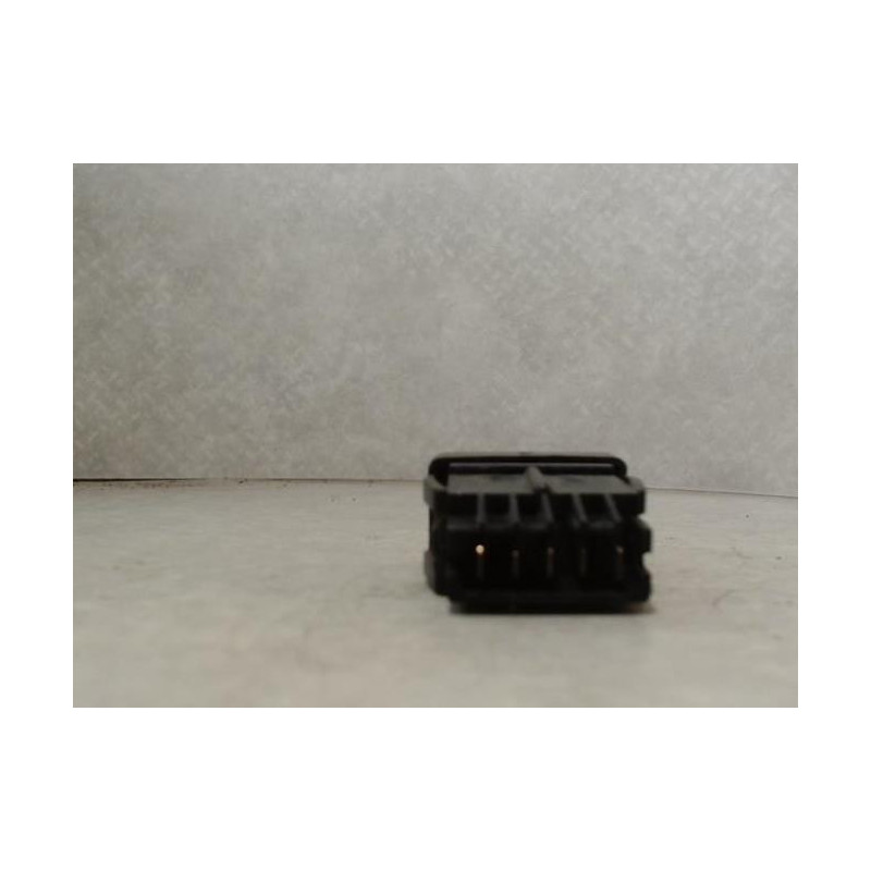 Bouton/Interrupteur RENAULT R25 PHASE 1 d’occasion