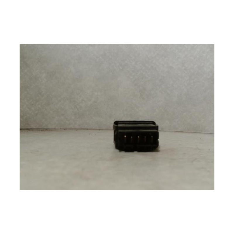 Bouton/Interrupteur RENAULT R25 PHASE 1 d’occasion