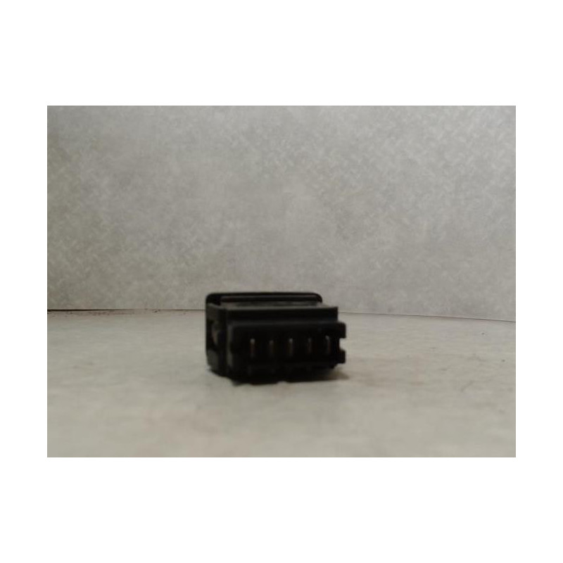 Bouton/Interrupteur RENAULT R25 PHASE 2 d’occasion
