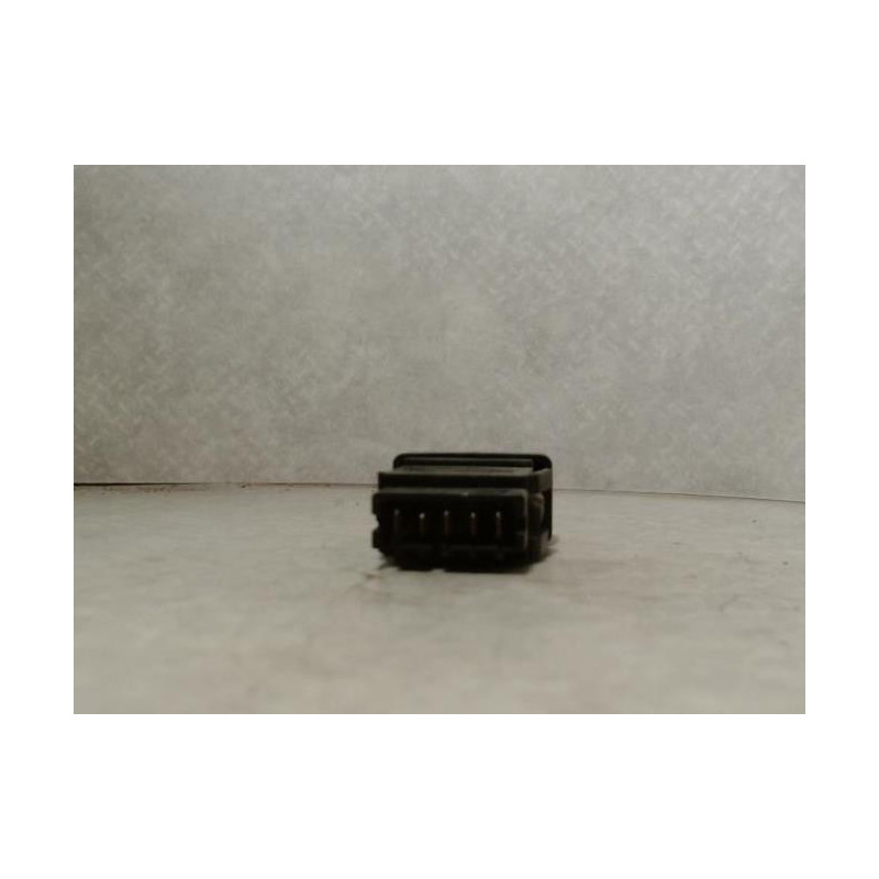 Bouton/Interrupteur RENAULT R25 PHASE 1 d’occasion