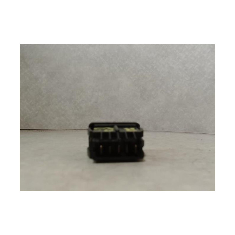Bouton/Interrupteur RENAULT R25 PHASE 1 d’occasion