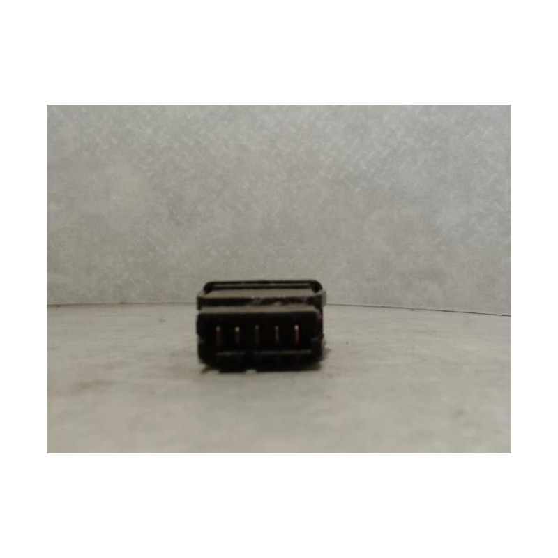 Bouton/Interrupteur RENAULT R25 PHASE 1 d’occasion