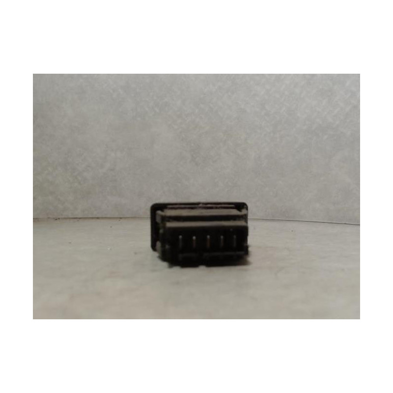 Bouton/Interrupteur RENAULT CLIO 1 PHASE 1 d’occasion