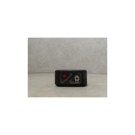 Bouton/Interrupteur RENAULT CLIO 1 PHASE 2 d’occasion