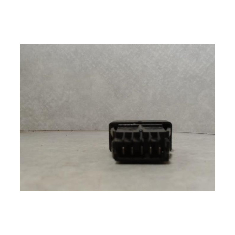 Bouton/Interrupteur RENAULT CLIO 1 PHASE 2 d’occasion