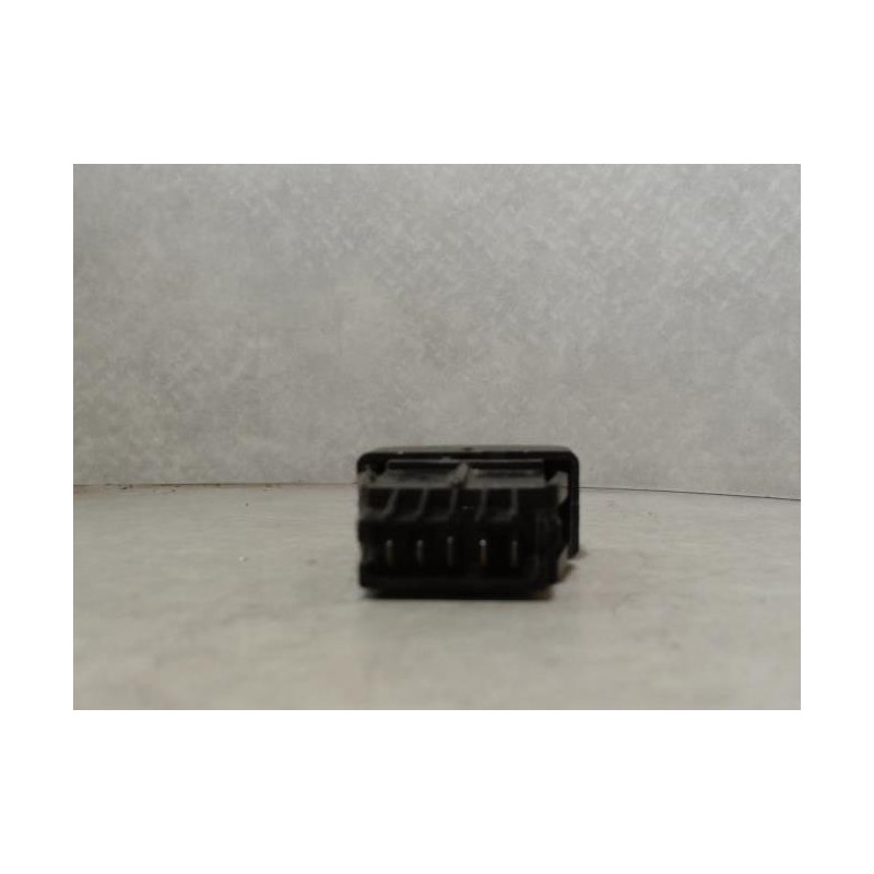 Bouton/Interrupteur RENAULT CLIO 1 PHASE 1 d’occasion