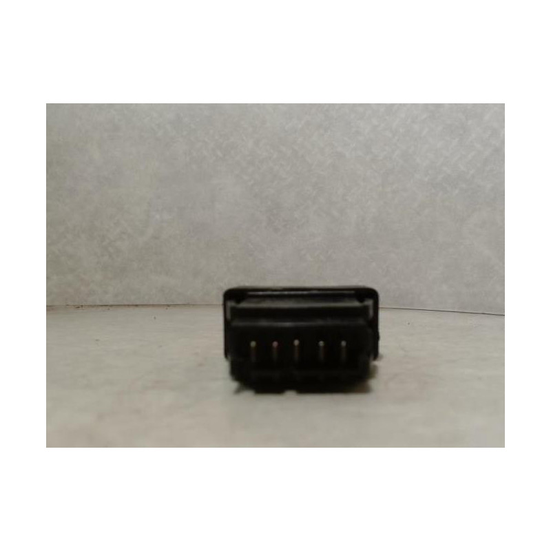 Bouton/Interrupteur RENAULT R21 PHASE 2 d’occasion