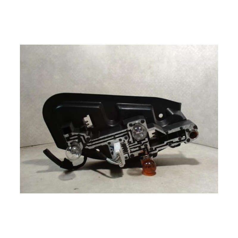 Platine feu arriere droit CITROEN C5 1 PHASE 1 d’occasion