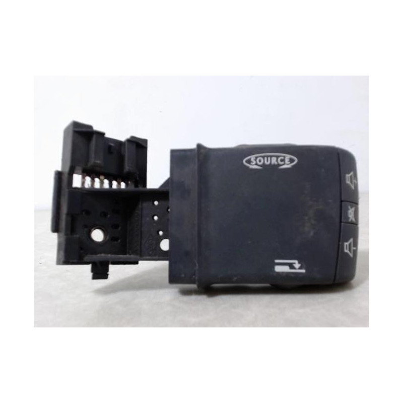 Commande autoradio RENAULT MEGANE 2 PHASE 1 BREAK d’occasion