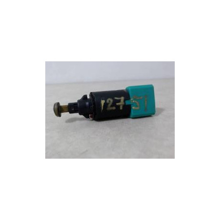 Contacteur feu stop PEUGEOT 206+ d’occasion