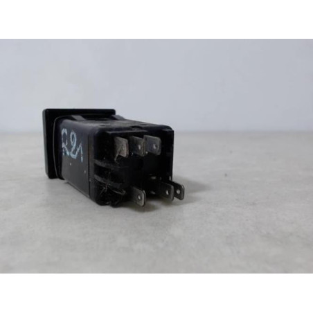 Bouton/Interrupteur RENAULT R21 PHASE 1 d’occasion