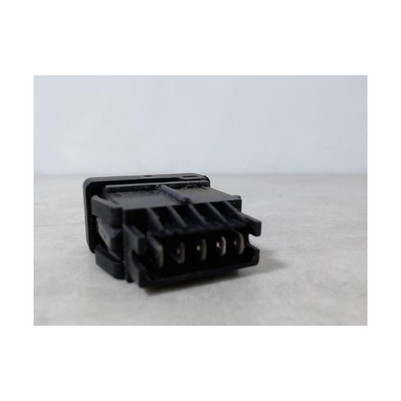 Bouton/Interrupteur RENAULT R25 PHASE 1 d’occasion