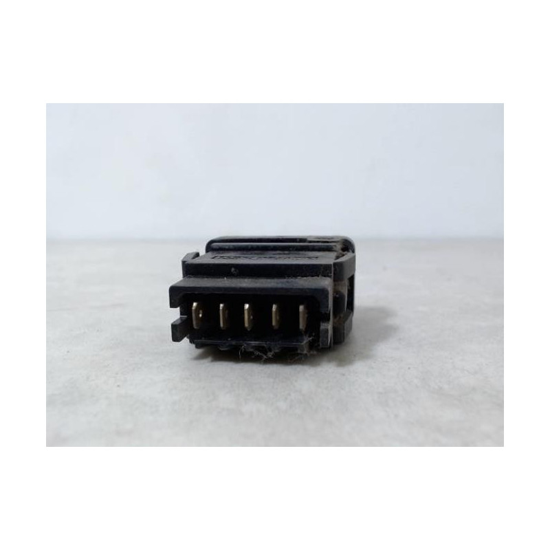 Bouton/Interrupteur RENAULT R25 PHASE 1 d’occasion