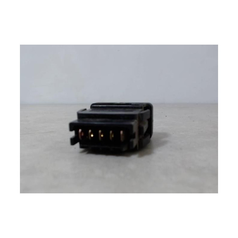 Bouton/Interrupteur RENAULT R25 PHASE 1 d’occasion