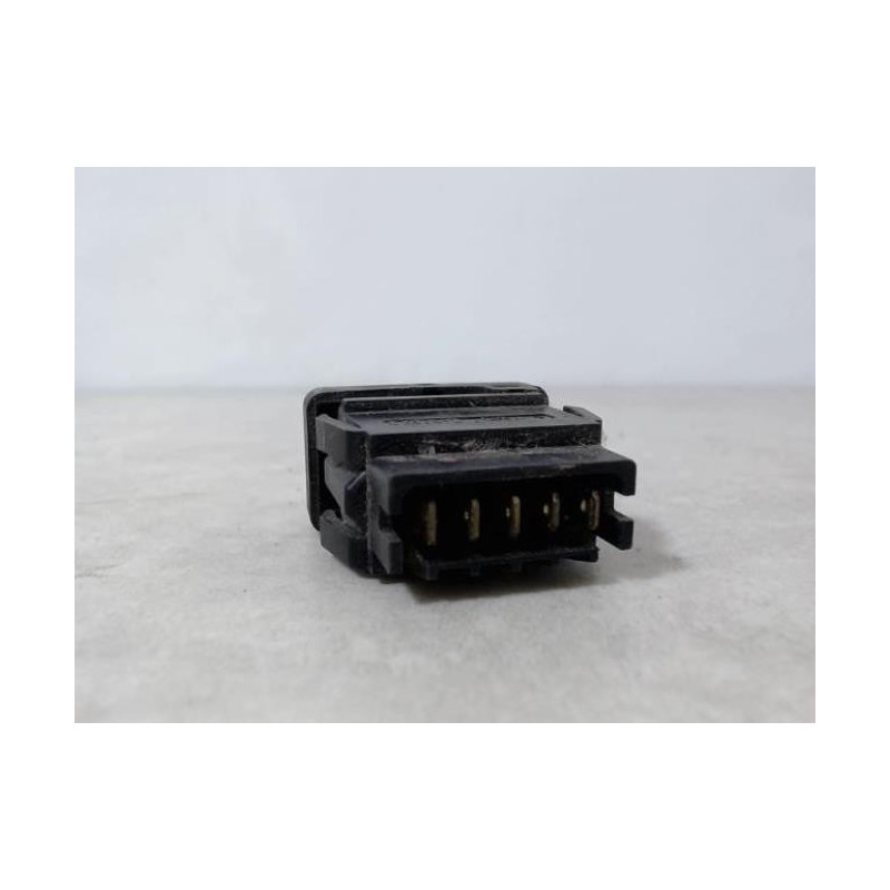 Bouton/Interrupteur RENAULT R25 PHASE 1 d’occasion